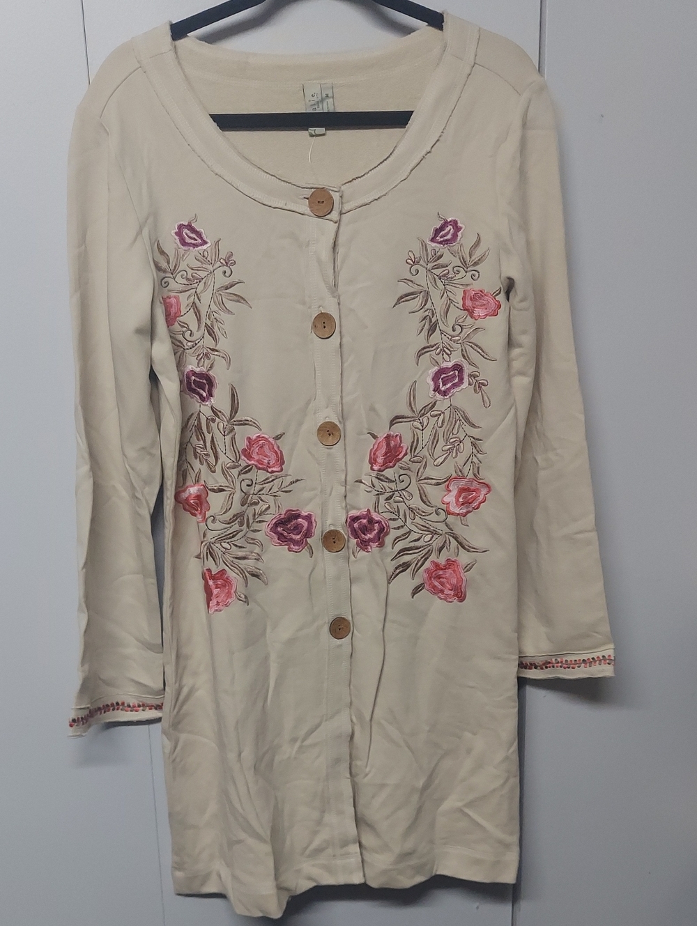 Embroidered Floral Button-Front Women’s Cream